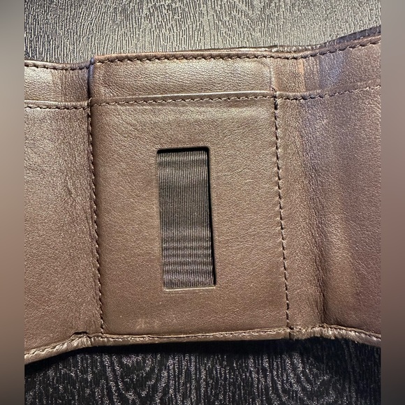 Gucci GG Canvas Trifold Wallet 💎 - Picture 10 of 12